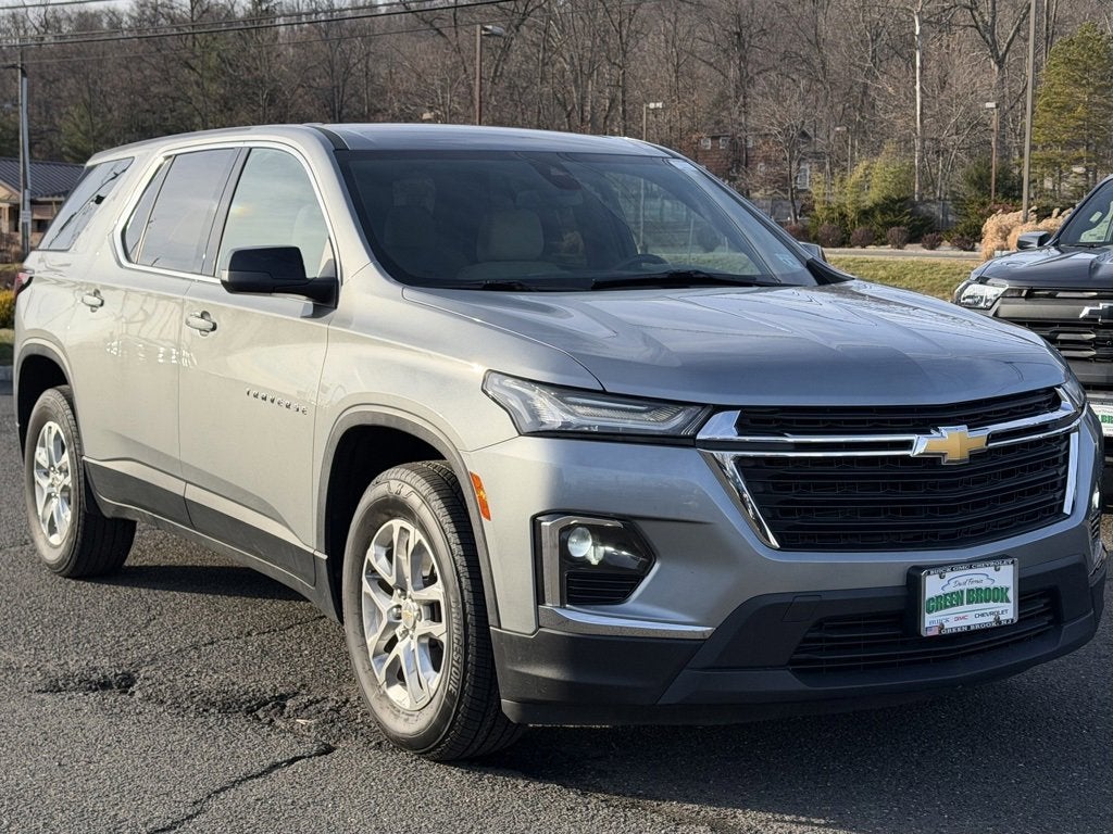 2023 Chevrolet Traverse LS