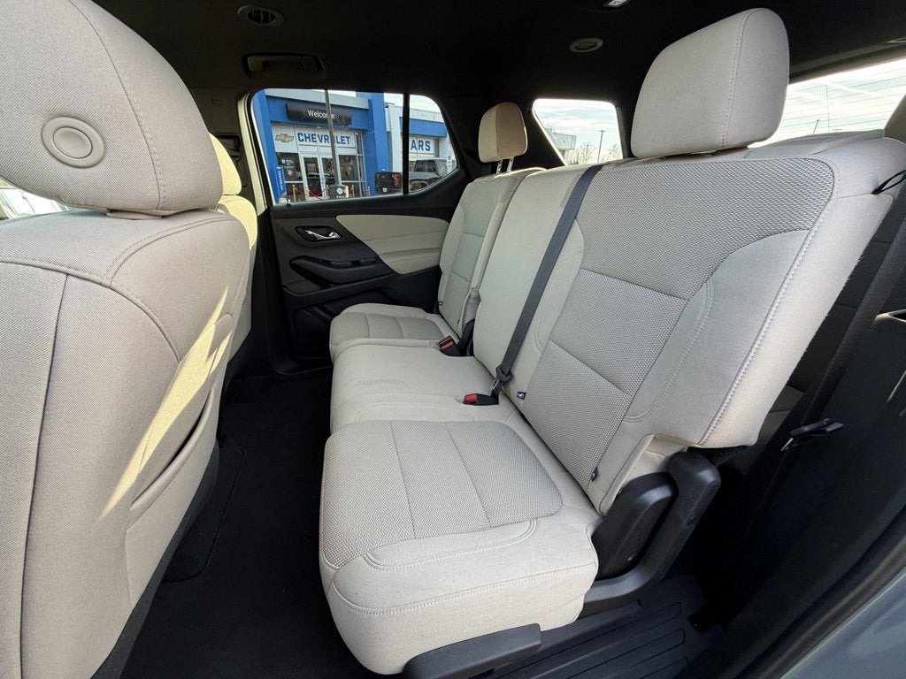 2023 Chevrolet Traverse LS