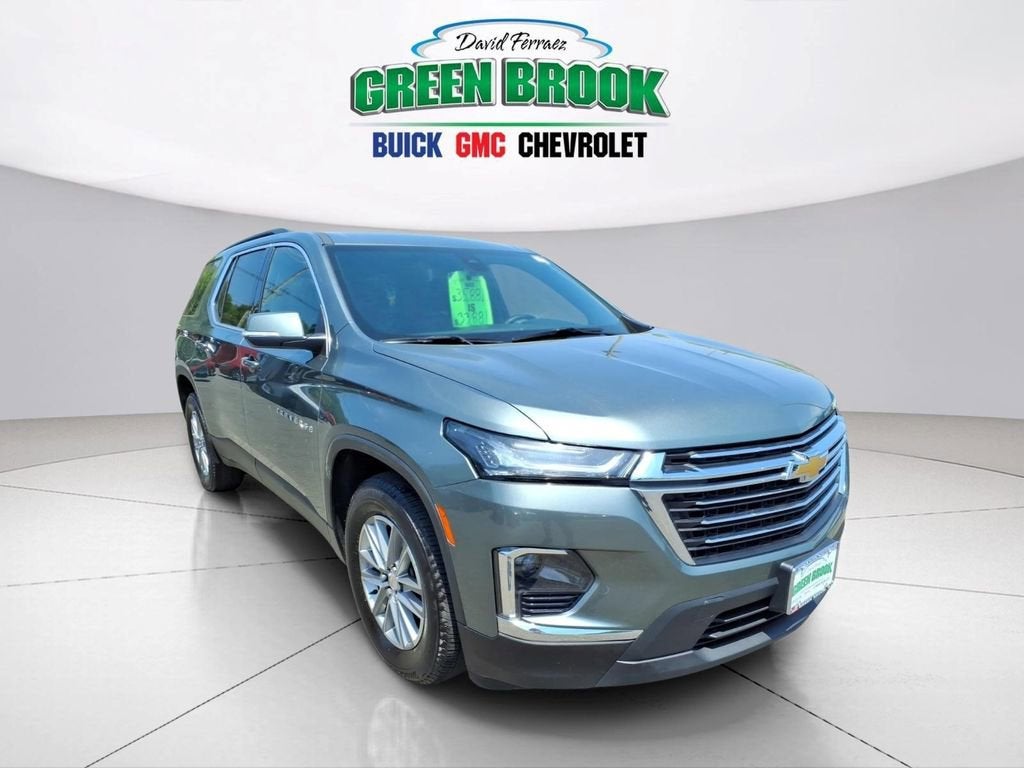 2023 Chevrolet Traverse LT Leather