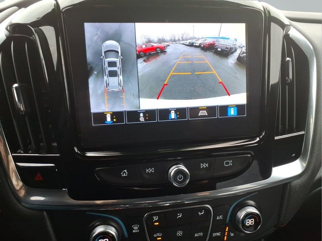 2023 Chevrolet Traverse RS