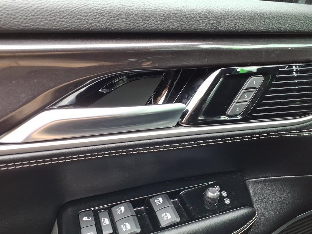 2023 Jeep Wagoneer Series I - Photo 18