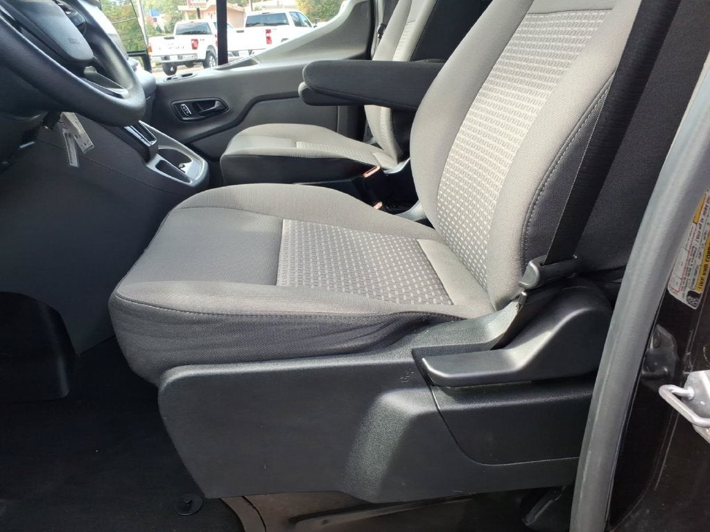 2025 Ford Transit Passenger Wagon XL