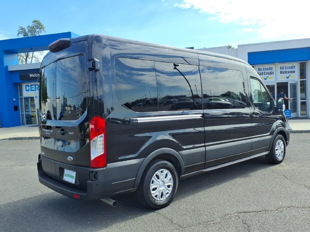 2025 Ford Transit Passenger Van XLT - Photo 6