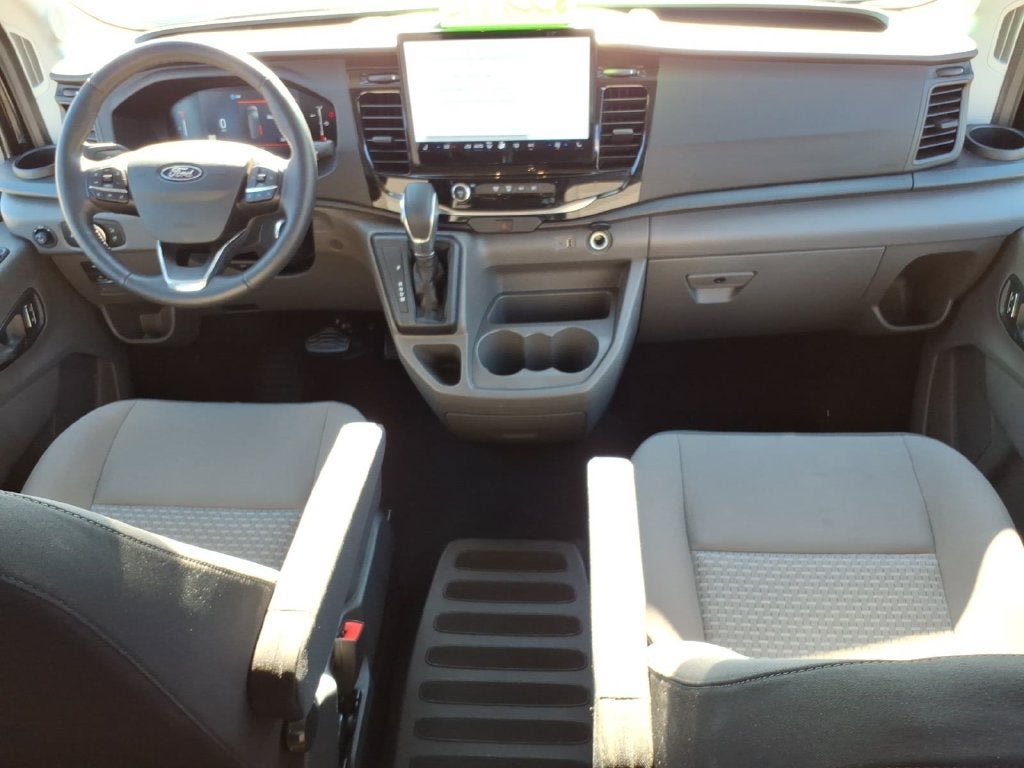 2026 Ford Transit Passenger Wagon XL