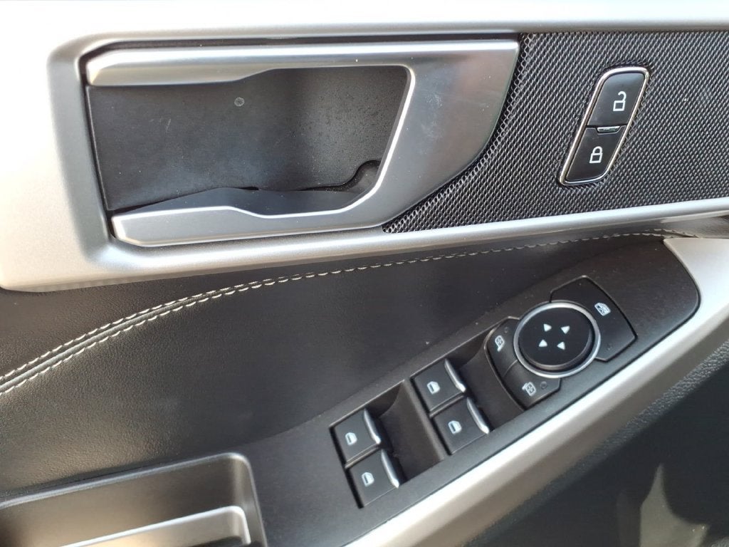 2024 Ford Explorer XLT - Photo 14