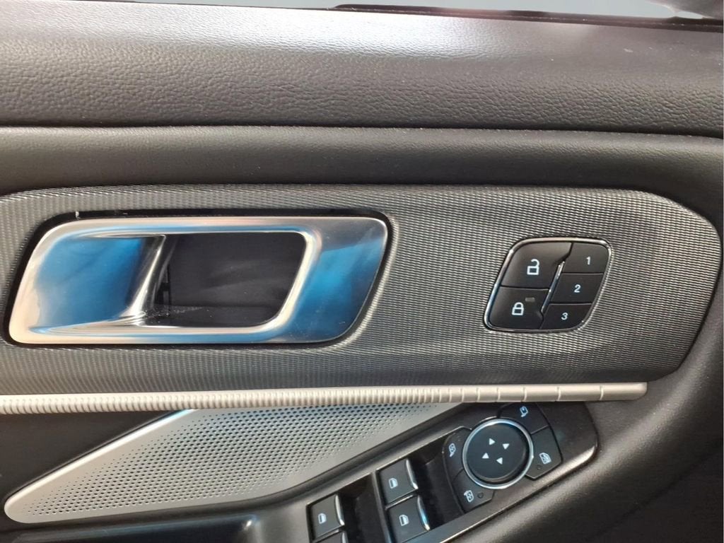 2026 Ford Explorer ST - Photo 18