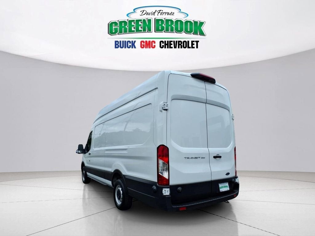 2025 Ford Transit Cargo Van Base