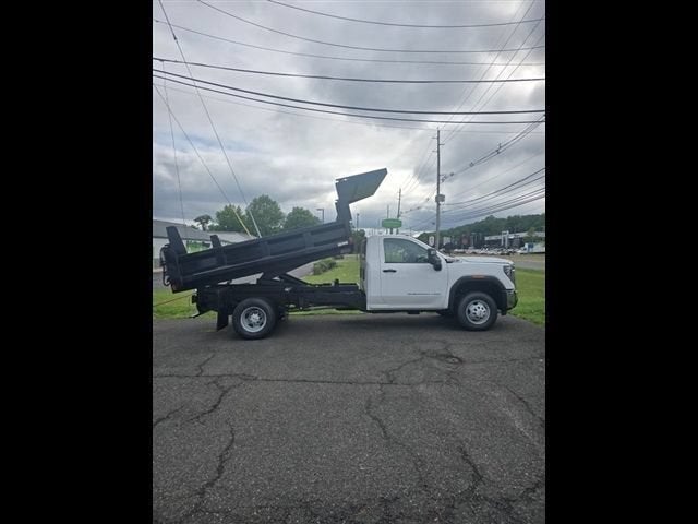 2026 GMC Sierra 3500 HD Chassis Cab Pro