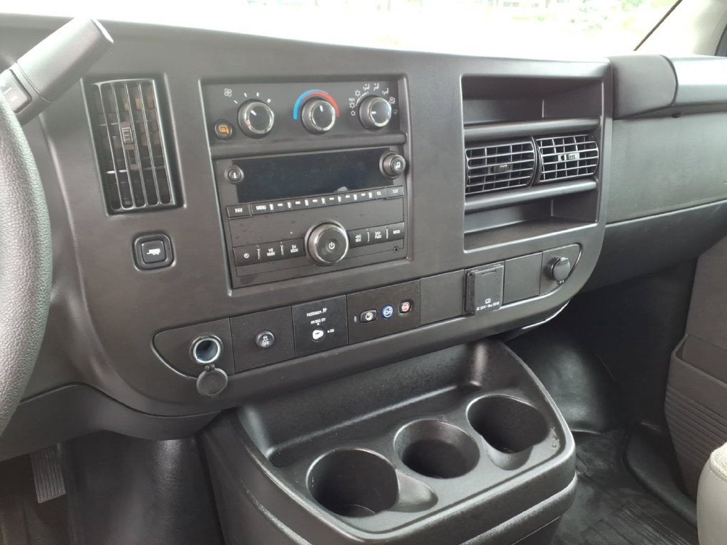2026 GMC Savana Passenger LS