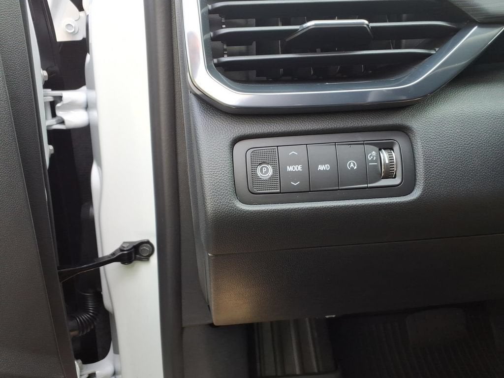 2027 GMC Acadia AT4