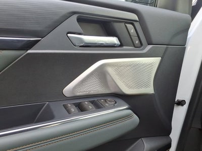 2027 GMC Acadia AT4