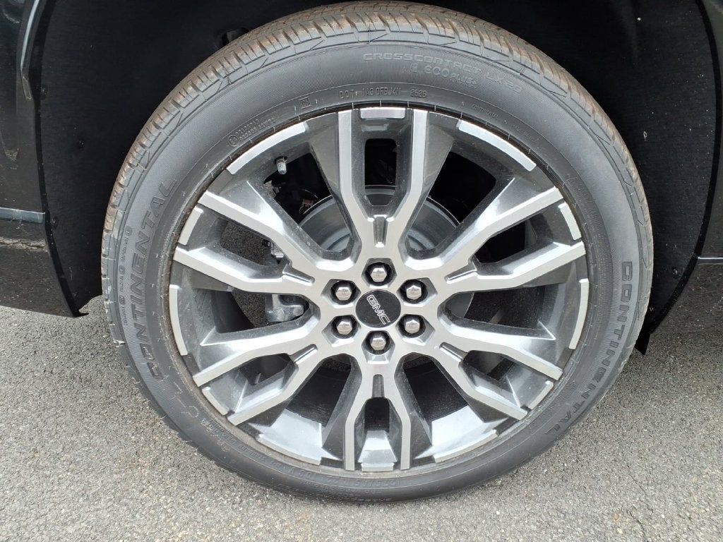 2027 GMC Acadia Denali Ultimate