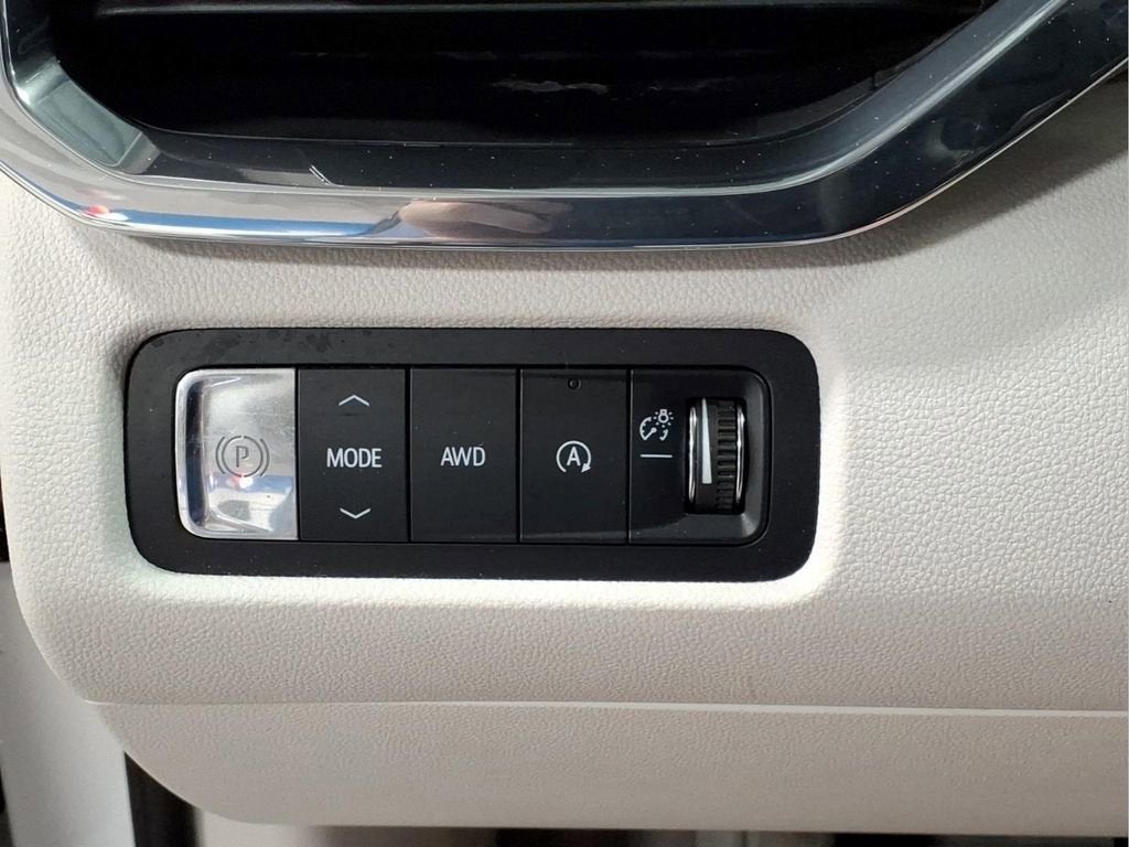 2024 GMC Acadia Denali - Photo 22