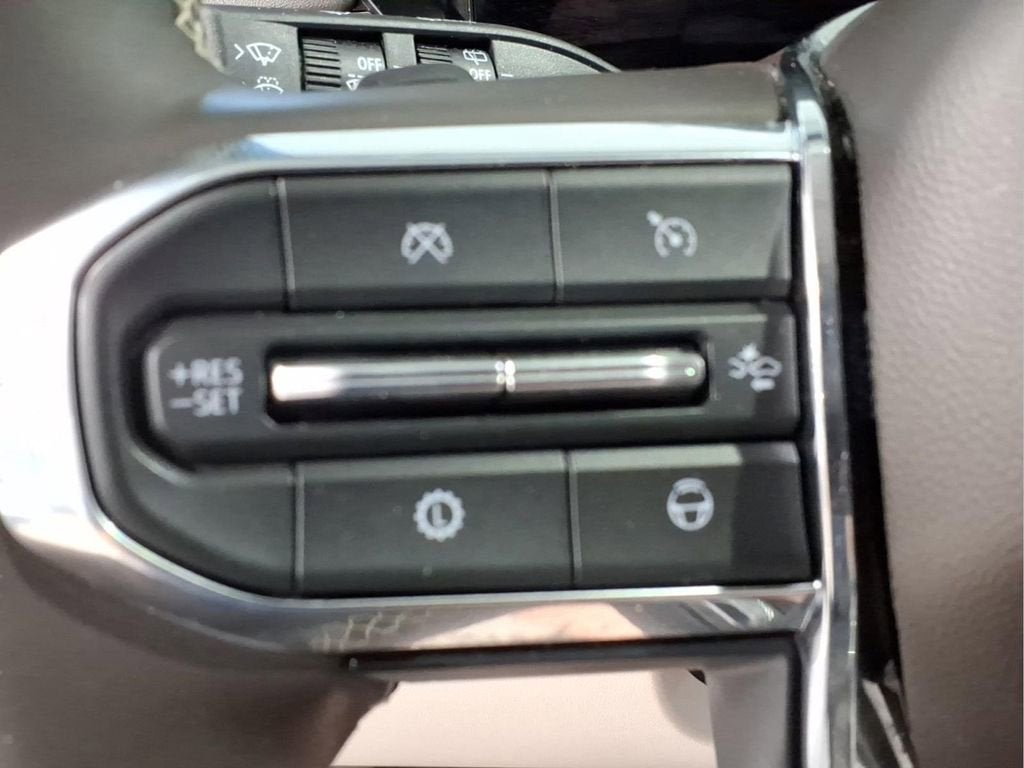 2024 GMC Acadia Denali - Photo 28