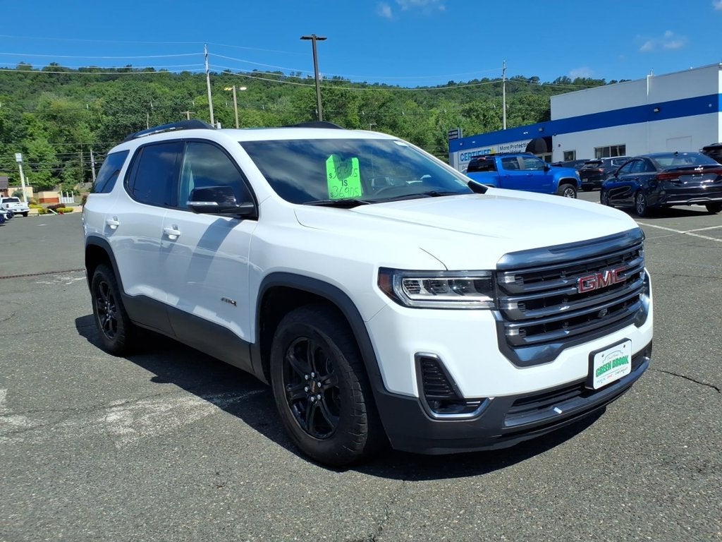 2023 GMC Acadia AT4