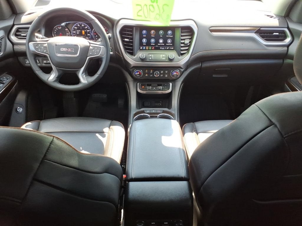 2023 GMC Acadia AT4