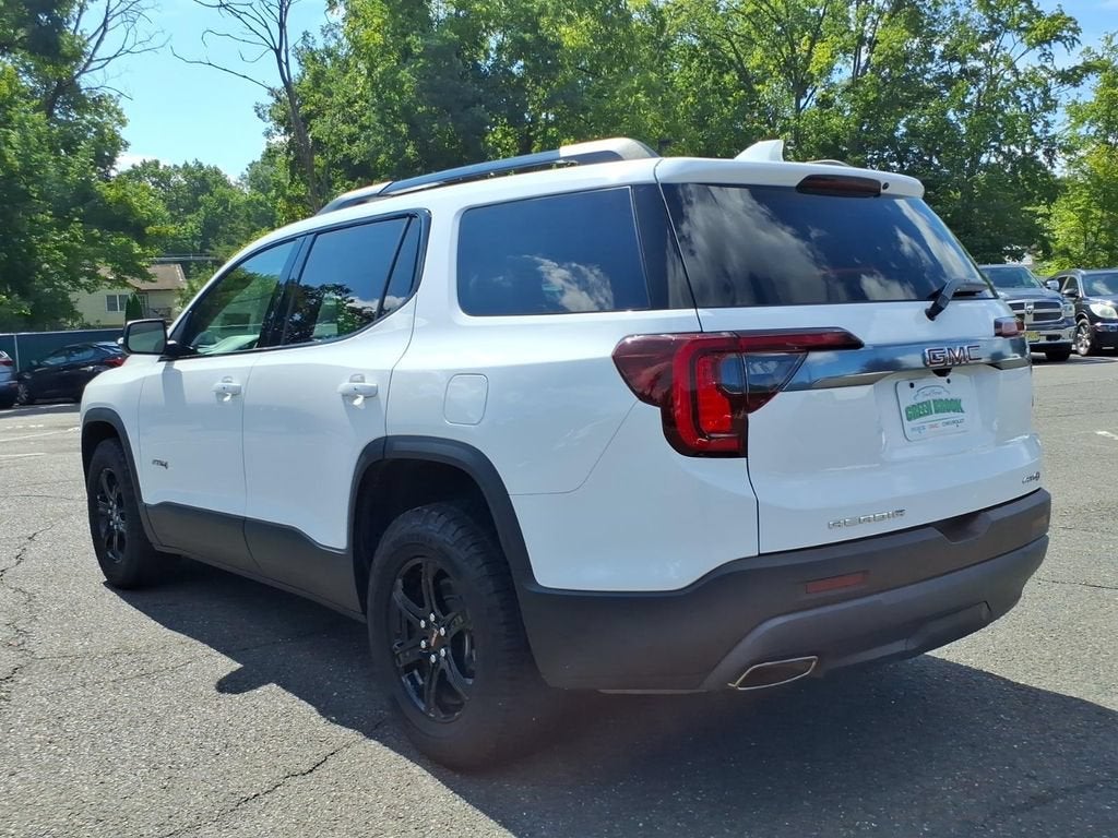 2023 GMC Acadia AT4