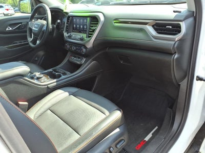 2023 GMC Acadia AT4