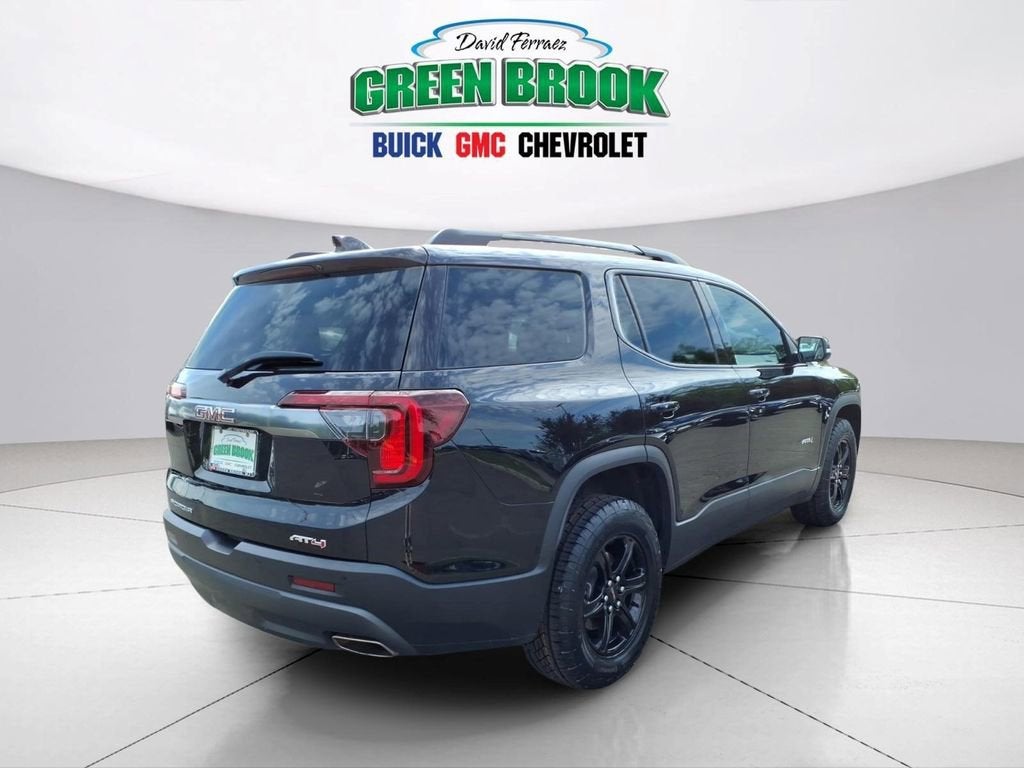 2023 GMC Acadia AT4