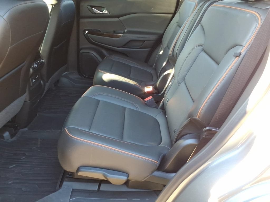 2023 GMC Acadia AT4 - Photo 13