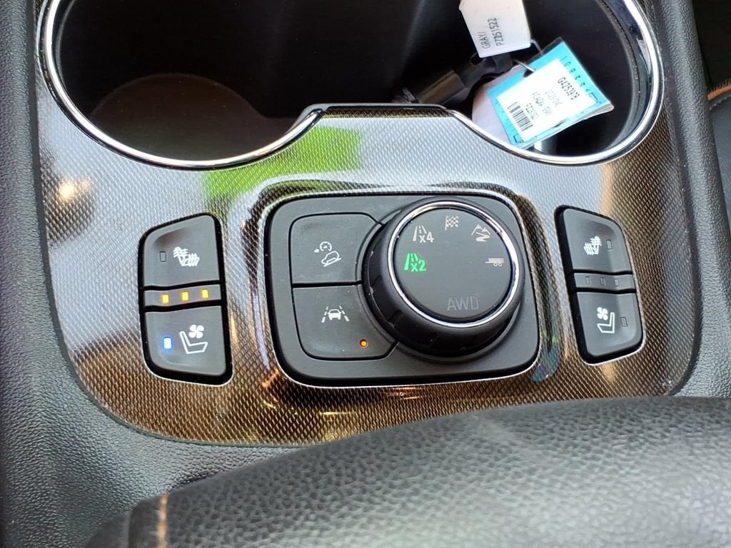 2023 GMC Acadia AT4 - Photo 23