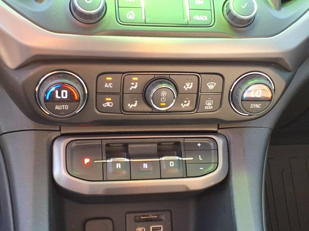 2023 GMC Acadia AT4 - Photo 25