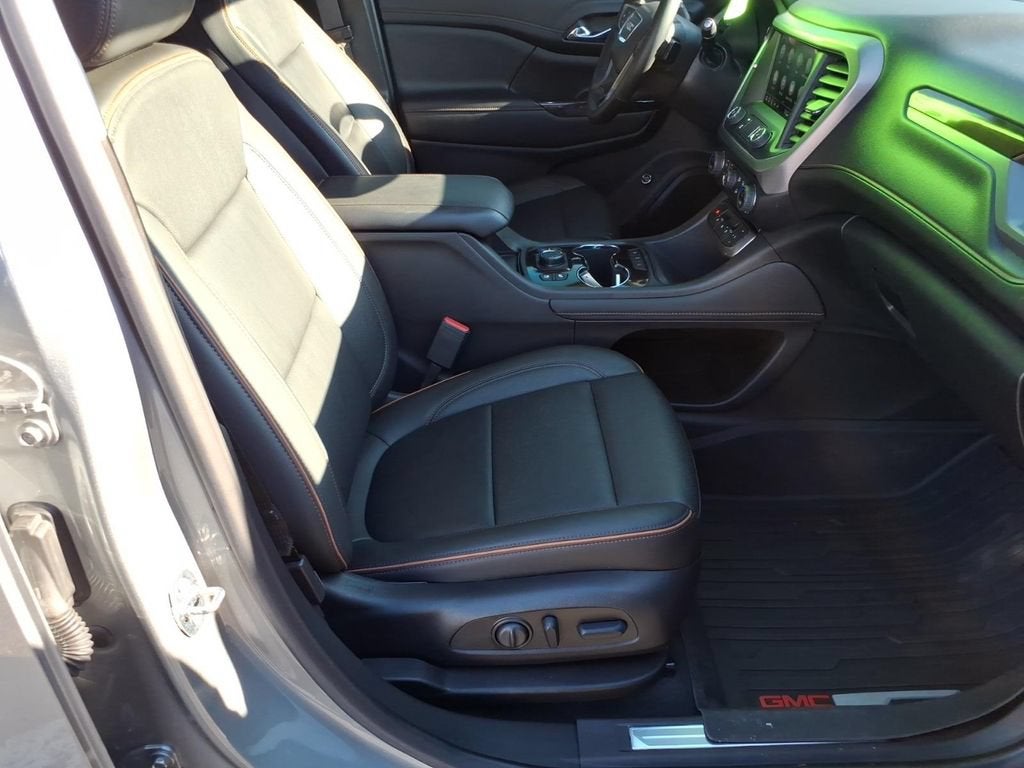 2023 GMC Acadia AT4 - Photo 8