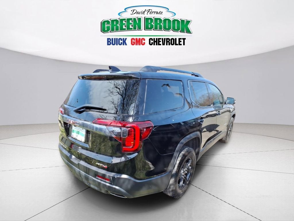 2023 GMC Acadia AT4