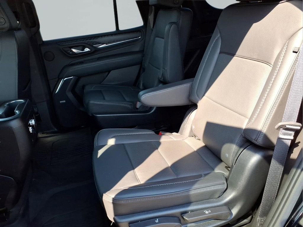 2023 GMC Yukon Denali - Photo 13