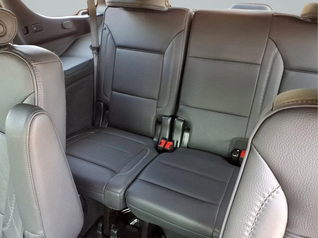 2023 GMC Yukon Denali - Photo 14