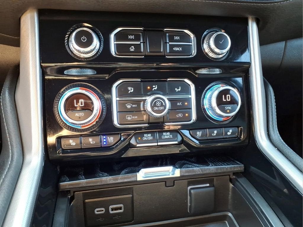 2023 GMC Yukon Denali - Photo 27