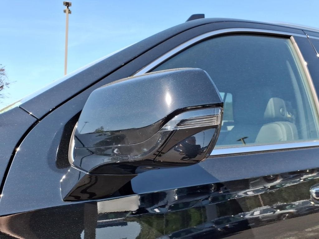 2023 GMC Yukon Denali - Photo 6