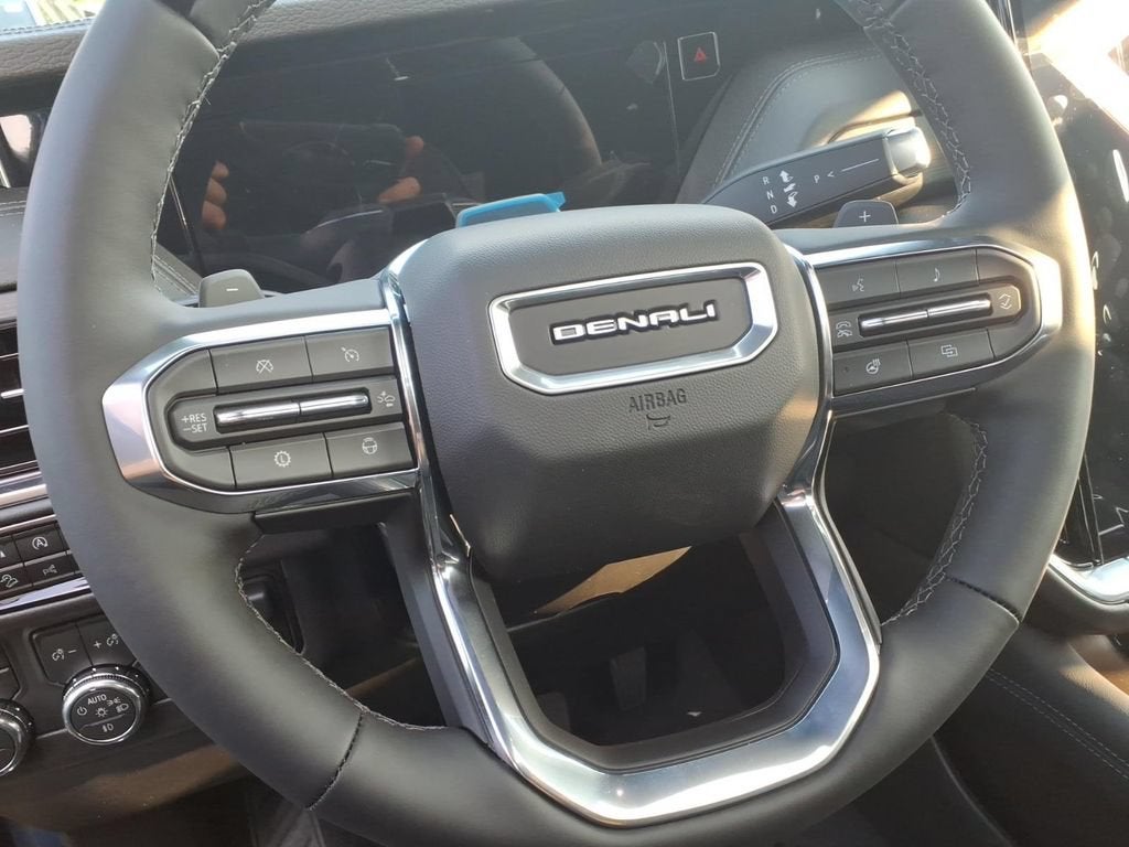 2026 GMC Yukon Denali - Photo 21