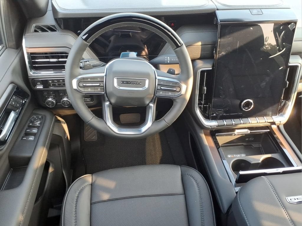 2026 GMC Yukon Denali - Photo 7