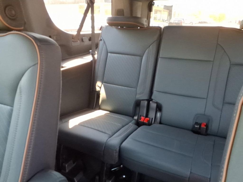 2026 GMC Yukon XL AT4 - Photo 14