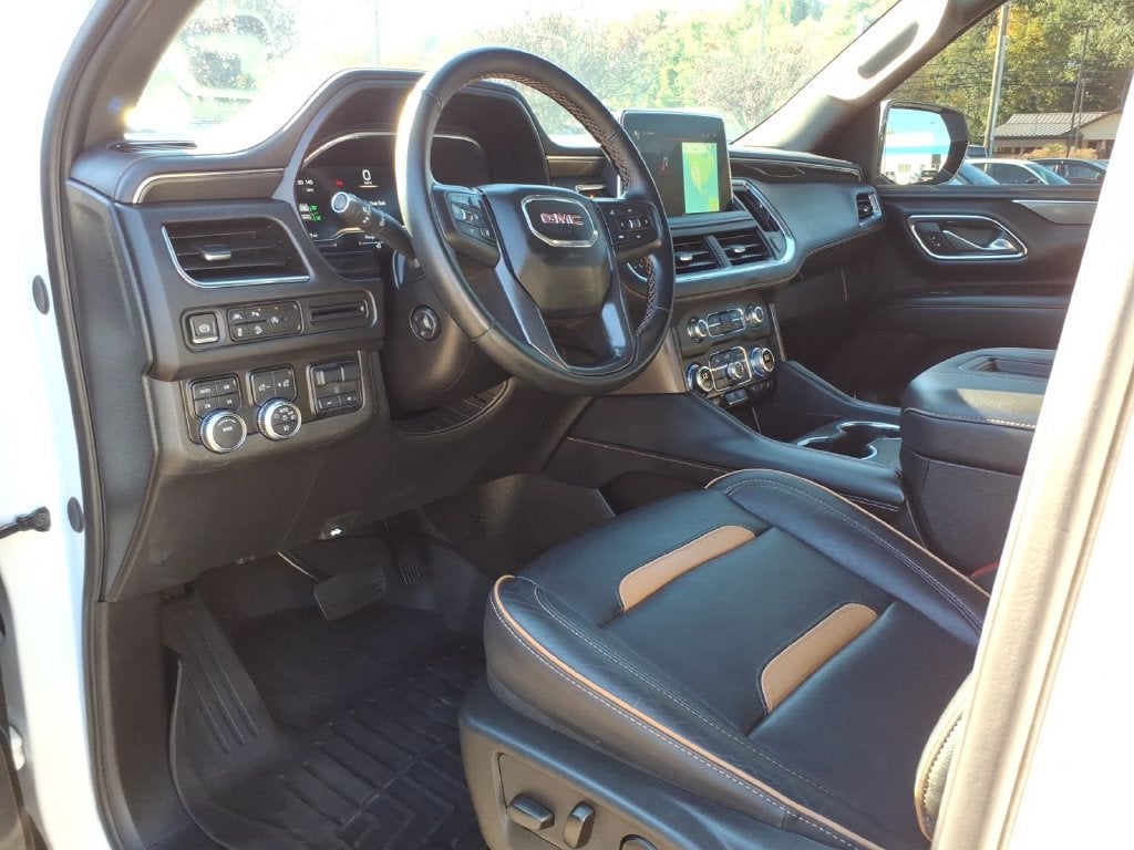 2023 GMC Yukon XL AT4