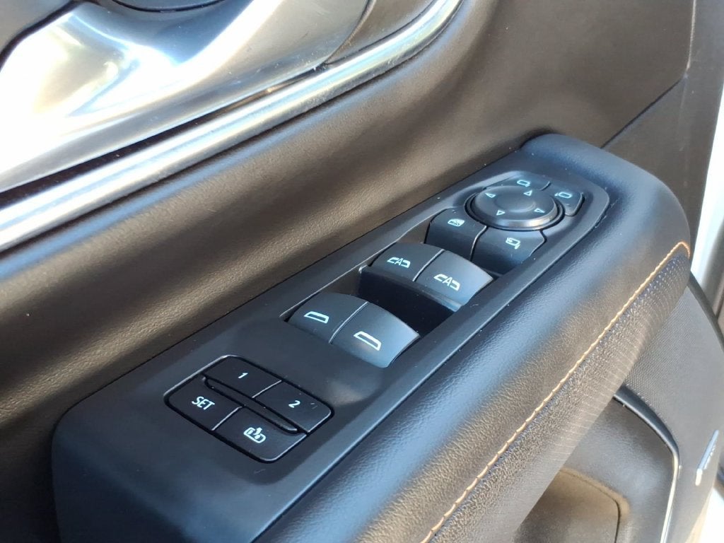 2023 GMC Yukon XL AT4
