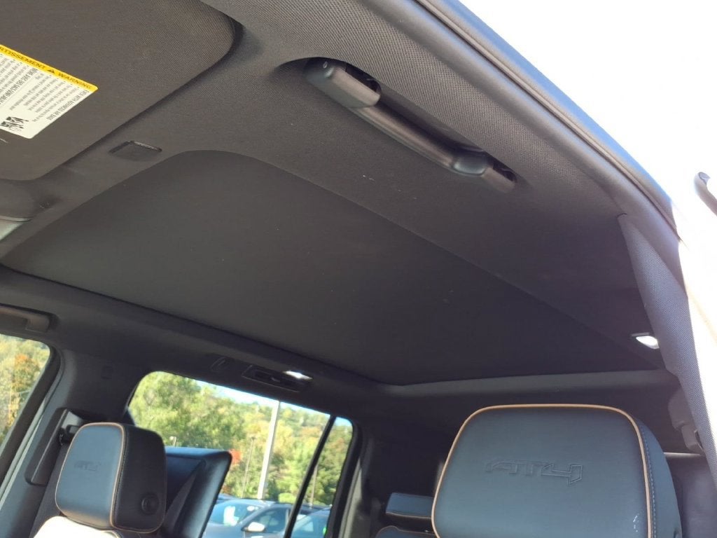2023 GMC Yukon XL AT4 - Photo 17