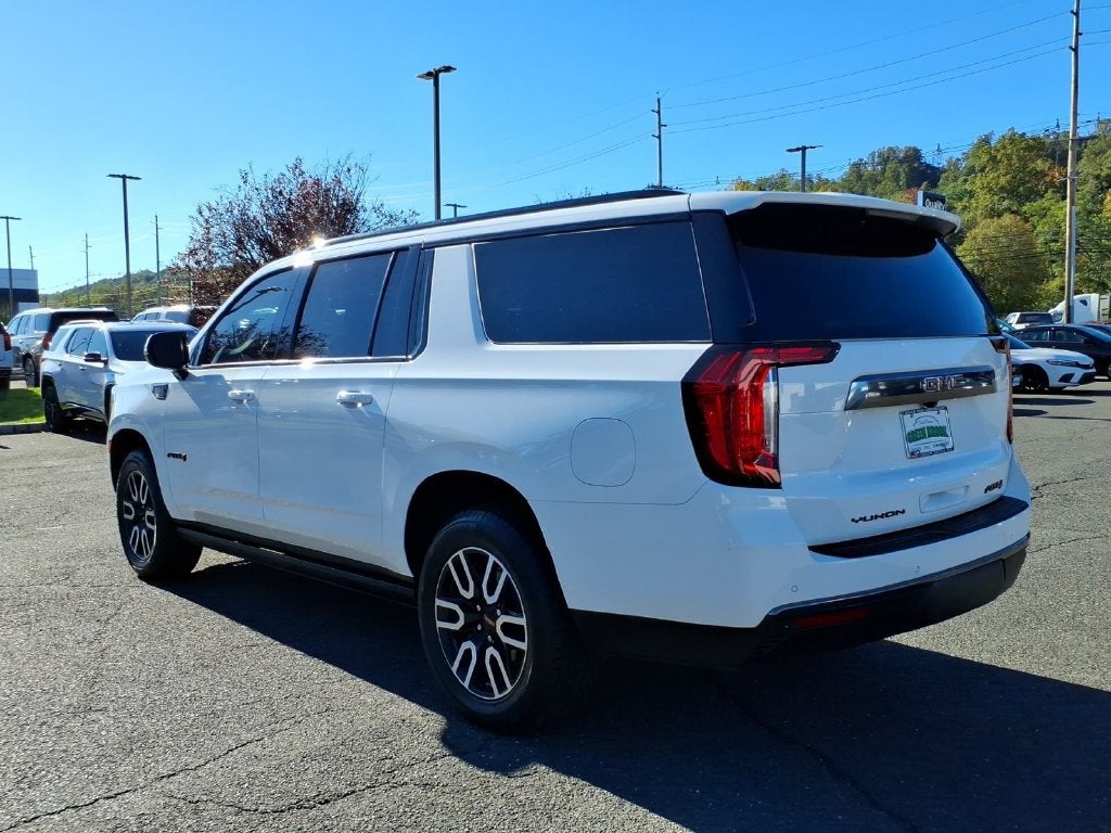 2023 GMC Yukon XL AT4
