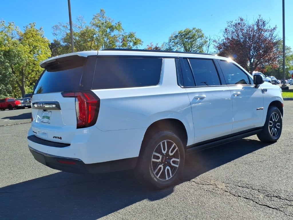 2023 GMC Yukon XL AT4 - Photo 6