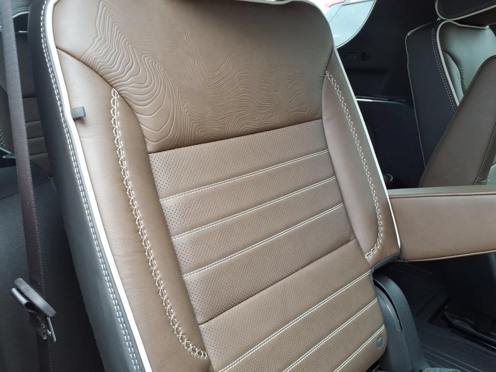 2026 GMC Yukon XL Denali Ultimate - Photo 16
