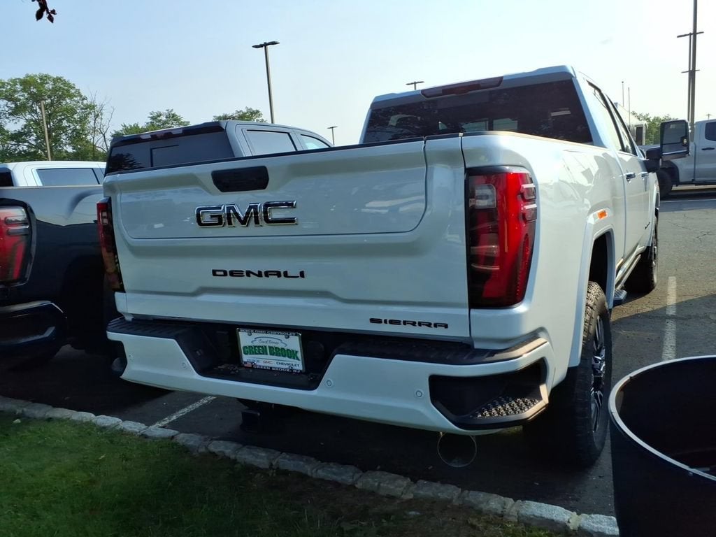 2026 GMC Sierra 2500HD Denali Ultimate - Photo 17