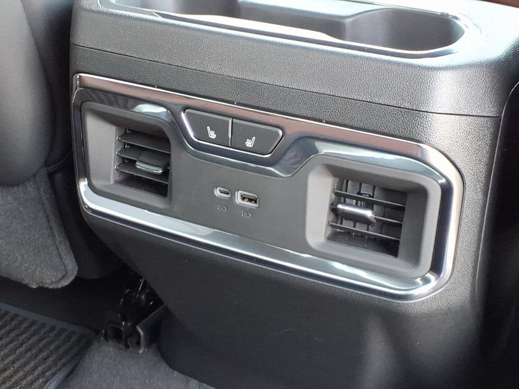 2026 GMC Sierra 2500HD Denali Ultimate - Photo 17