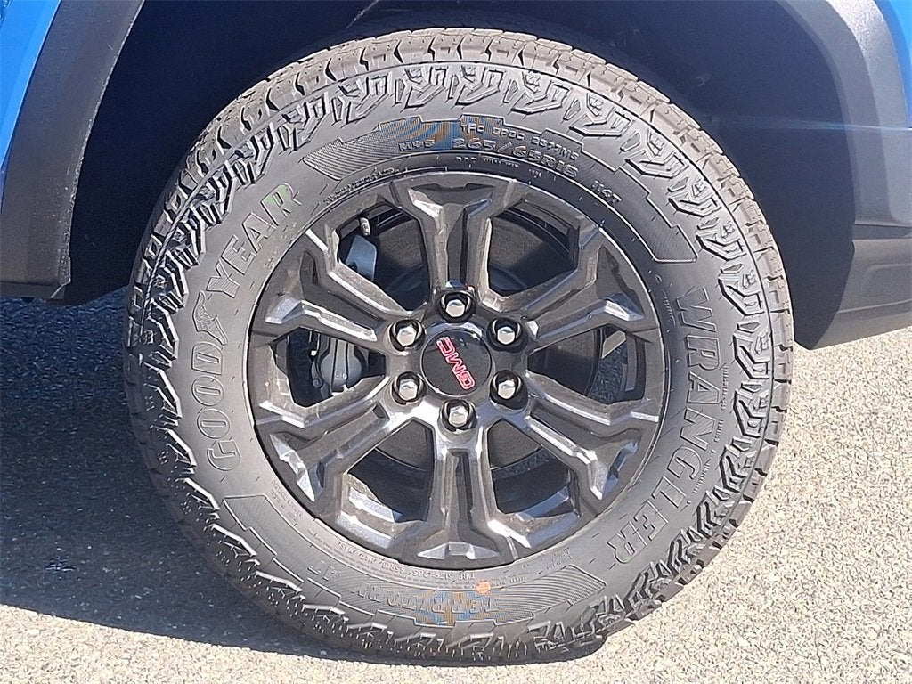 2025 GMC Canyon Elevation