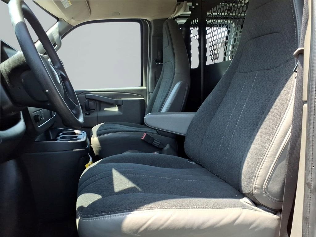 2024 GMC Savana Cargo 2500 Work Van