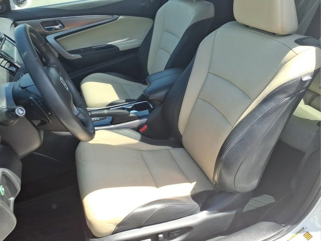 2017 Honda Accord EX-L - Photo 17