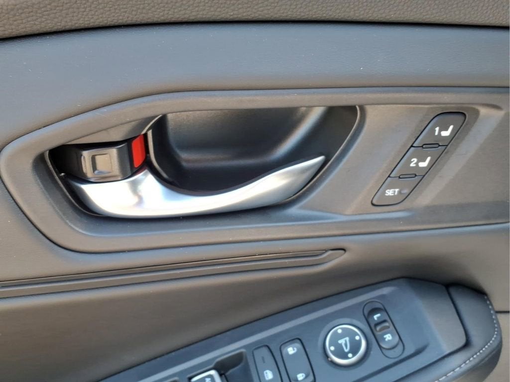 2025 Honda Accord Hybrid Sport-L - Photo 16