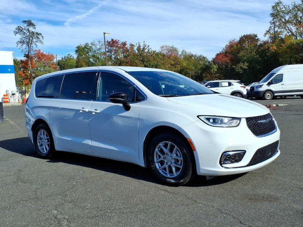 2026 Chrysler Pacifica