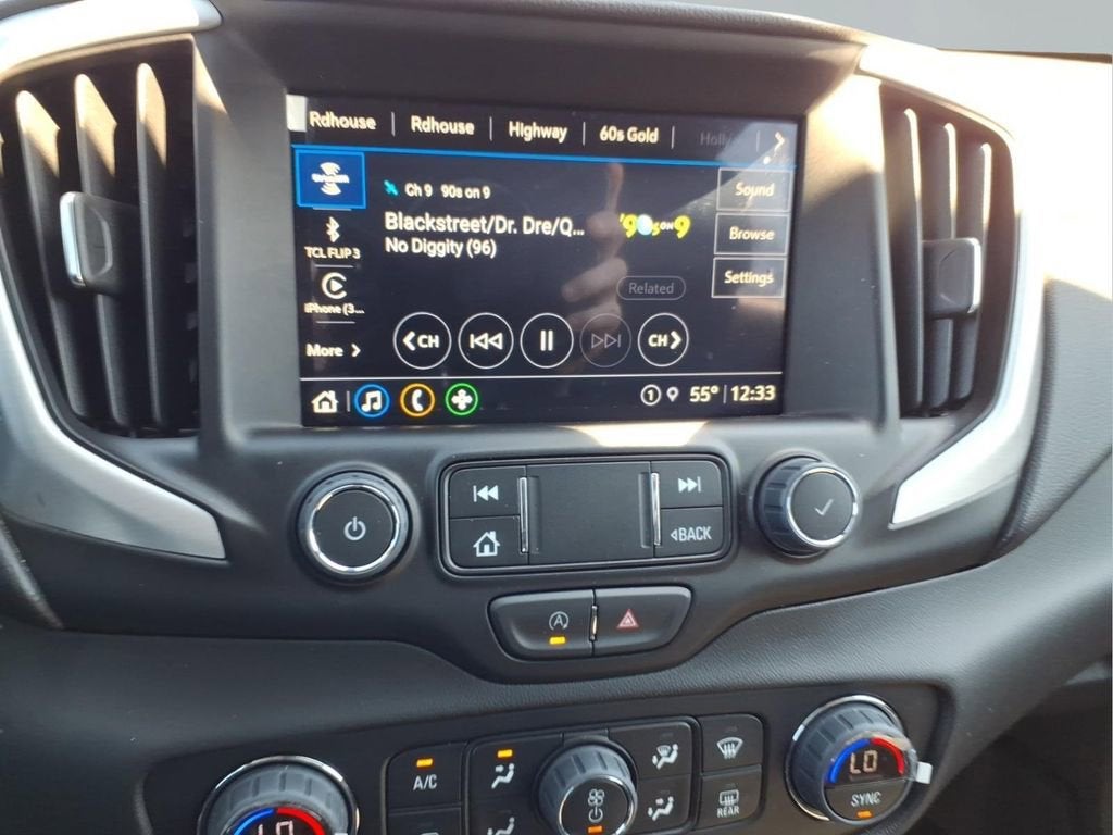 2023 GMC Terrain SLT