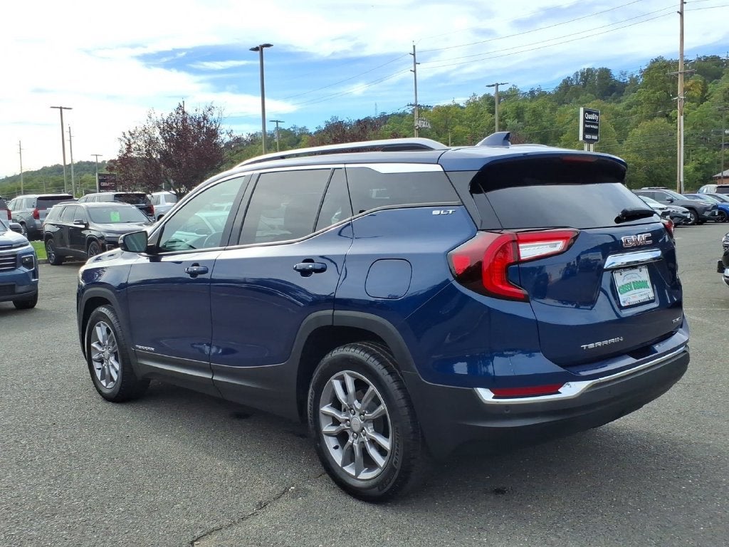 2022 GMC Terrain SLT